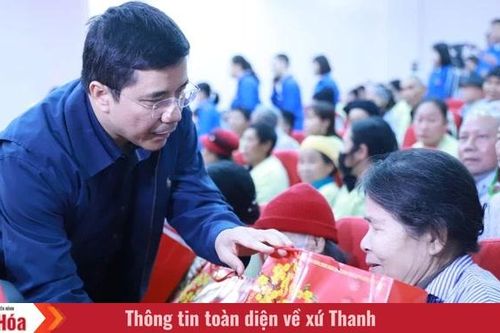 'Xuân yêu thương - Tết sum vầy' sẻ chia cùng bệnh nhân ung thư