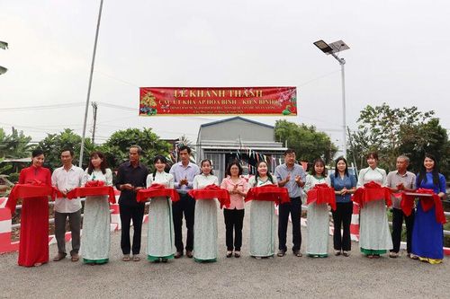 Xã Chợ Mới khánh thành cầu Út Khả