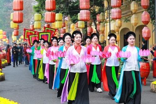 Tái hiện nghi lễ cung đình 'Tống cựu nghinh tân' tại Hoàng thành Thăng Long