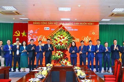 Phó Bí thư Thường trực Tỉnh ủy Nguyễn Thị Hương chúc Tết Báo và Phát thanh, Truyền hình Bắc Ninh