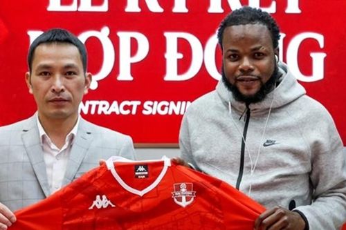 Hải Phòng thiết lập phí giải phóng kỷ lục cho tân binh Ronaldo Fletcher