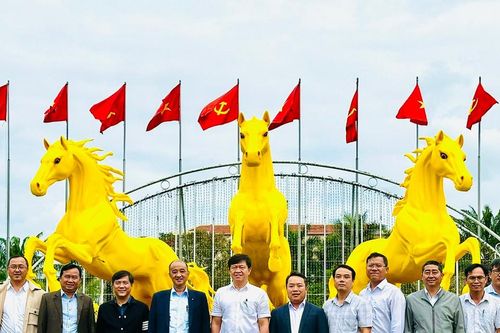 Quảng trường 24/3 (phường Bàn Thạch) sẵn sàng phục vụ người dân du xuân đón Tết