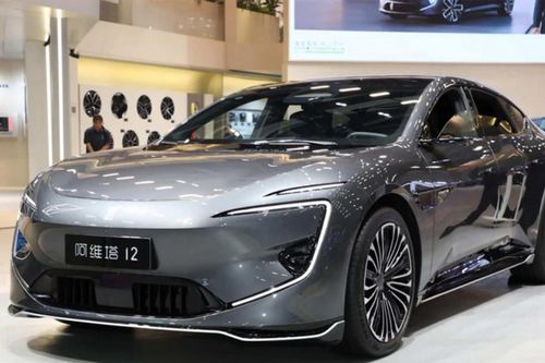 Avatr 12 hé lộ nội thất mới: Sang trọng và sức mạnh tối đa 969 mã lực