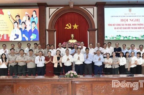 Đoàn kết, đổi mới, sáng tạo, thi đua hoàn thành xuất sắc nhiệm vụ