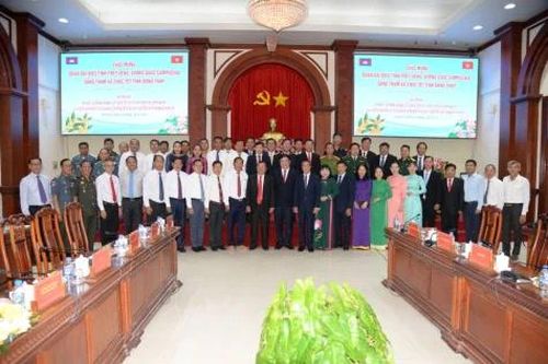 Đoàn công tác chính quyền tỉnh Prey Veng (Campuchia) thăm, chúc tết tỉnh Đồng Tháp