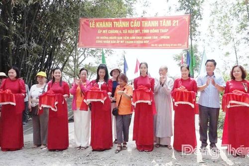Xã Hậu Mỹ: Khánh thành 2 công trình giao thông nông thôn