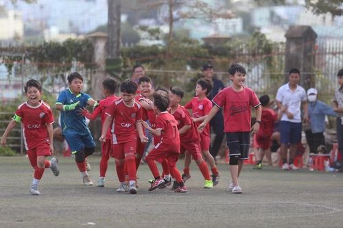 Ươm mầm tài năng bóng đá ở lứa tuổi U9