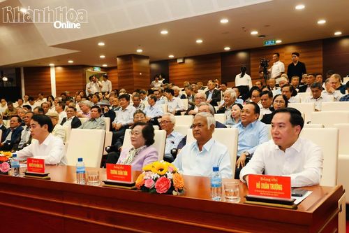 Tỉnh ủy, HĐND, UBND, Ủy ban MTTQ Việt Nam tỉnh Khánh Hòa: Gặp mặt các đồng chí nguyên Ủy viên Ban Chấp hành Đảng bộ tỉnh
