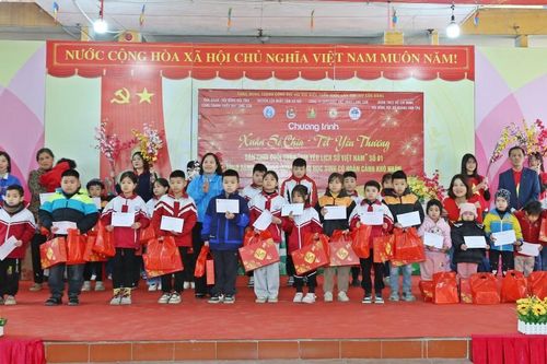 Ấm áp sẻ chia