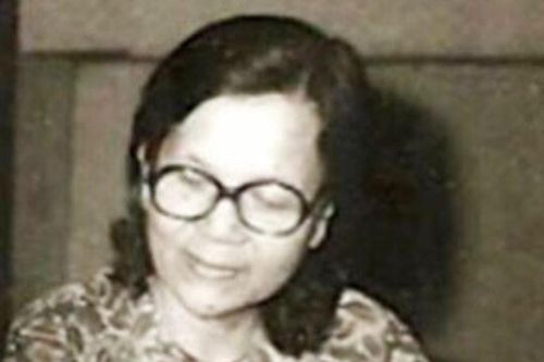 NSND Tuyết Mai: Giọng đọc huyền thoại của VOV và cuộc hôn nhân với chồng kém 10 tuổi
