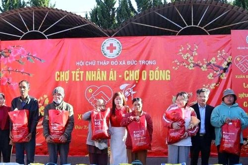 Phiên chợ Tết Nhân ái - Chợ 0 đồng tại xã Đức Trọng
