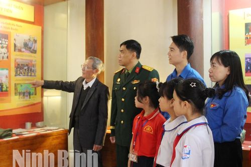 Tuổi trẻ Ninh Bình tích cực tham gia 'số hóa' địa chỉ đỏ, di tích lịch sử - văn hóa