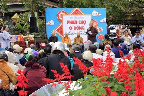 Quảng Trị: Chùa Sắc tứ Tịnh Quang, Bình Trung và Cam Lộ tổ chức Phiên chợ 0 đồng chủ đề 'Xuân từ bi'