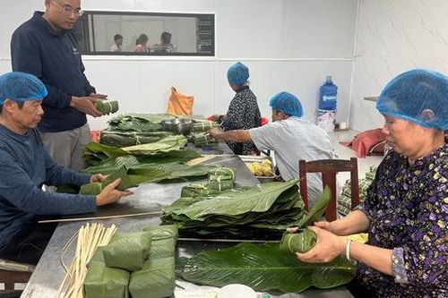 Về nơi cội nguồn gìn giữ hồn Tết Việt