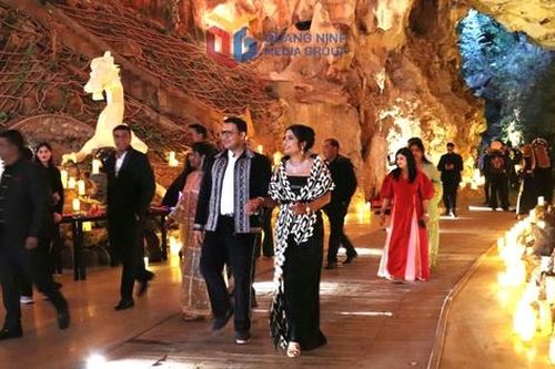Lần đầu tiên hang Ngọc Rồng trở thành không gian tổ chức đám cưới của tỷ phú Ấn Độ