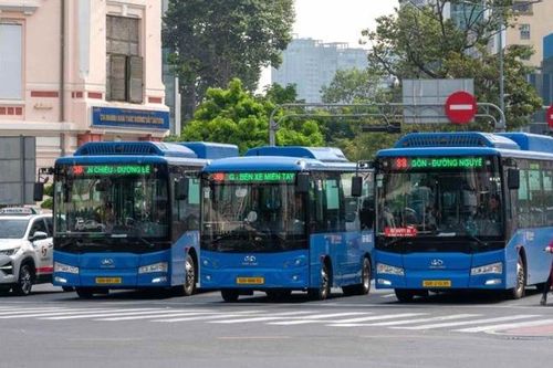 TP.HCM miễn phí vé metro, xe buýt