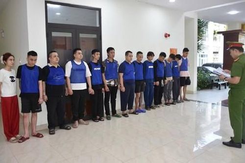 Triệt phá đường dây giả nhân viên ngân hàng, lừa đảo 100 tỷ đồng của 1.200 người