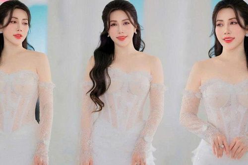 MC Hồng Nhung VOV giao thông: 'Tôi không muốn bước vào hôn nhân chỉ vì áp lực tuổi tác'