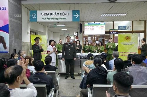 Nghĩa tình của Cụm thi đua số 9 - Công an Hà Nội