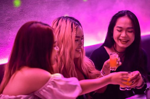 Công ty nợ lương, chậm thưởng Tết nhưng vẫn làm tiệc tất niên 'khủng'