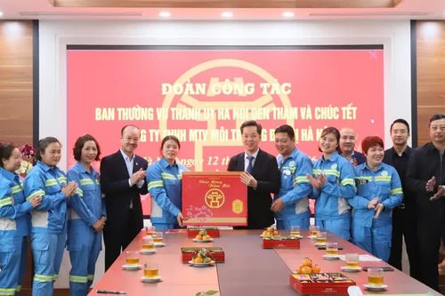 Đoàn công tác TP Hà Nội thăm, chúc Tết và tặng quà Công ty TNHH MTV Môi trường đô thị Hà Nội
