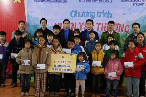 Xuân yêu thương-Tết ấm vùng cao: Hành trình Tết ấm tai Suối Tọ