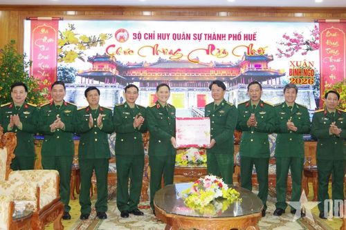 Thượng tướng Phạm Trường Sơn kiểm tra công tác sẵn sàng chiến đấu tại TP Huế