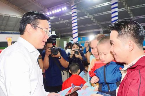 Những chuyến xe mùa xuân đưa gần 9.000 công nhân về quê đón tết
