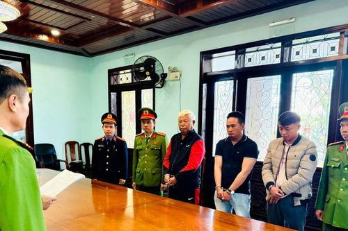 Khai thác khoáng sản trái phép, chủ mỏ và nhân viên bị khởi tố