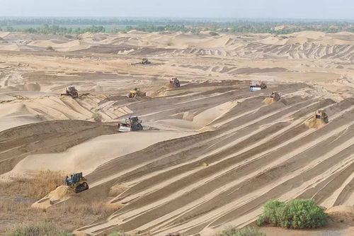 Trung Quốc biến sa mạc Taklamakan thành 'bể chứa carbon'