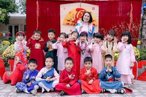 Tết - khoảnh khắc con người chọn chậm lại, trở về và ở bên nhau