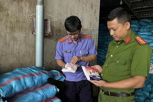 Khởi tố Giám đốc Công ty Kiều Hưng sản xuất gần 1.700 tấn muối i-ốt giả