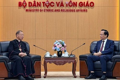 Bộ trưởng Bộ Dân tộc và Tôn giáo tiếp Tổng Giám mục Tổng Giáo phận Hà Nội