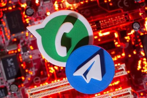 Nga chặn WhatsApp