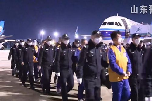 Trung Quốc di lý hơn 1.500 nghi phạm, quyết loại bỏ ung nhọt lừa đảo viễn thông