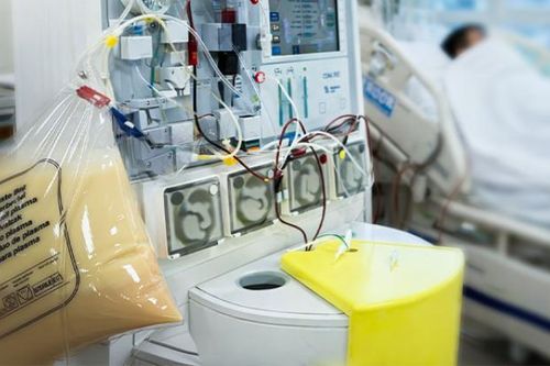 Người đàn ông nguy kịch, mỡ máu cao gấp 48 lần sau nhiều bữa tất niên thịnh soạn