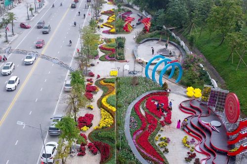 Rực rỡ đường hoa Xuân đón Tết tại Nghệ An