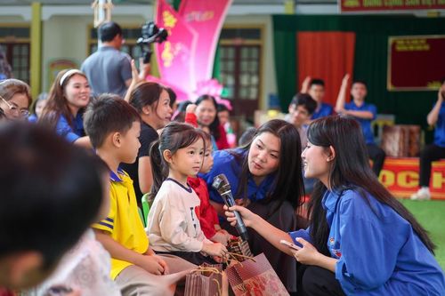 Tết là để yêu thương…