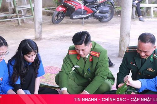Thắm bánh chưng xanh, đượm tình biên giới