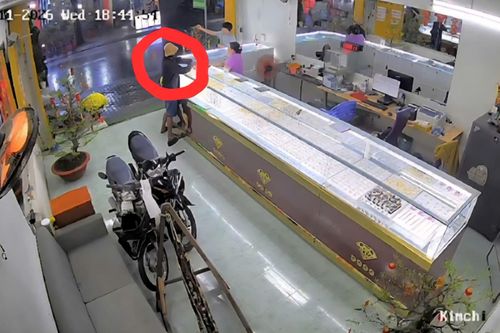 TP Hồ Chí Minh: Bắt nghi phạm cướp giật tiệm vàng sau chưa đầy 5 giờ gây án