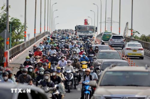 Phân luồng giao thông để hạn chế ùn tắc các tuyến đường hướng về trung tâm TP Hồ Chí Minh