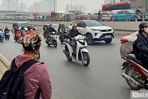 Tết xa nhà: Khi ví tiền quyết định chuyến về quê