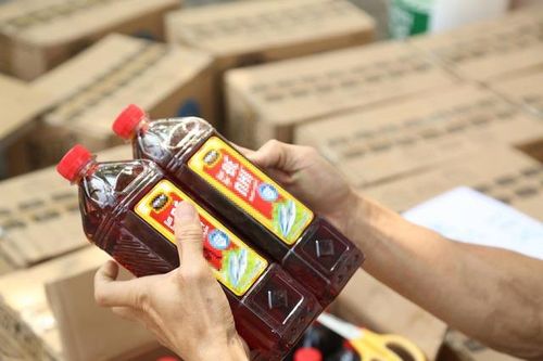 Triệt phá đường dây sản xuất, buôn bán nước mắm, bột nêm, bột ngọt giả