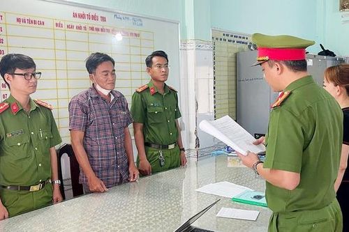 Người đàn ông bị khởi tố vì vay tiền nhưng không trả