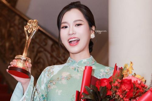 Lâm Vỹ Dạ một mình 'cân' 4 dự án phim Tết 2026