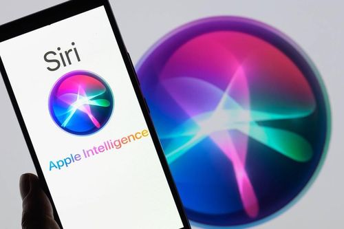 Siri 2.0 gặp trục trặc, loạt tính năng bị dời lịch ra mắt