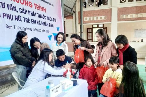 Ấm tình biên cương