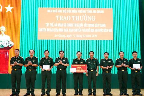 Ban Chỉ huy Bộ đội Biên phòng tỉnh An Giang khen thưởng nóng Chuyên án AG1225p
