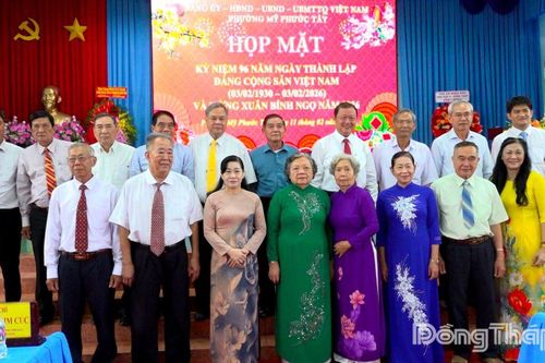 Phường Mỹ Phước Tây: Họp mặt mừng Đảng, mừng Xuân Bính Ngọ năm 2026