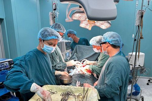 Phẫu thuật thành công bệnh nhân vỡ gan độ V biến chứng sốc mất máu nặng